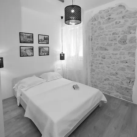 Guverna New Apartman *