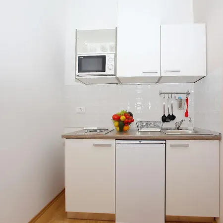 Guverna New Apartment
