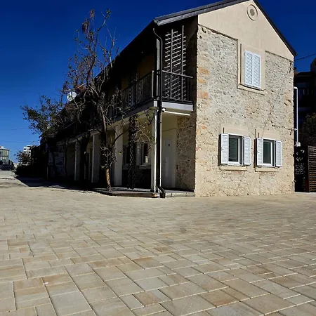 Apartment Guverna New