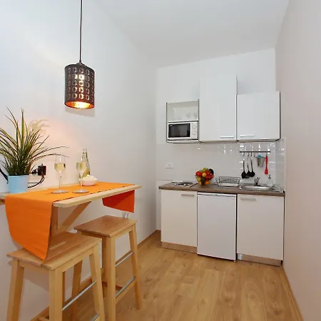 Guverna New זאדאר