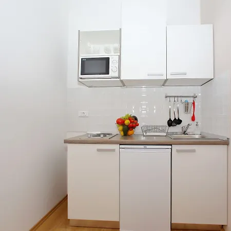 Appartement Guverna New *