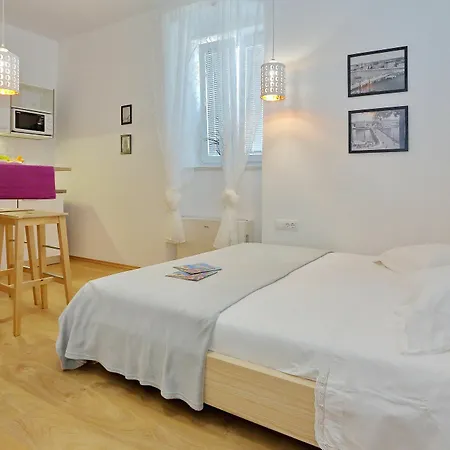 Apartment Guverna New *