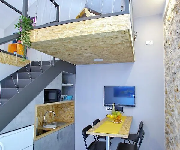 Guverna New Appartement *